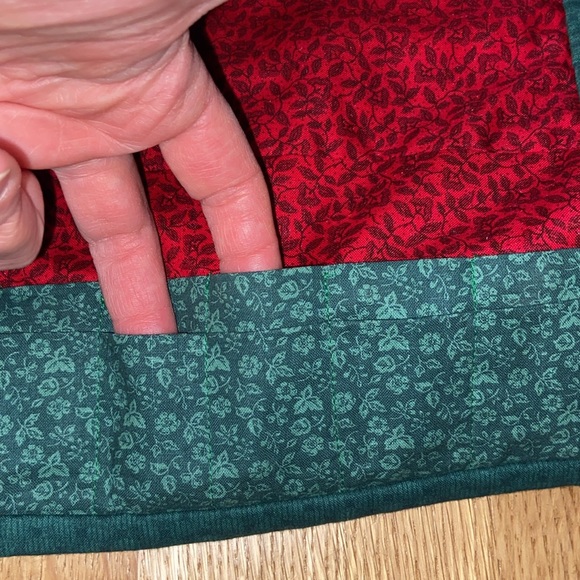 Hand Quilted Advent Calendar Christmas Tree Design Hanging Decor Holidays Red - Picture 2 of 5